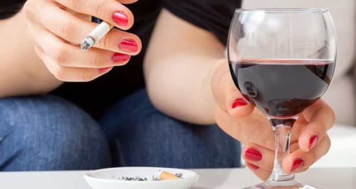 Risk between Cancer Alcohol Tobacco