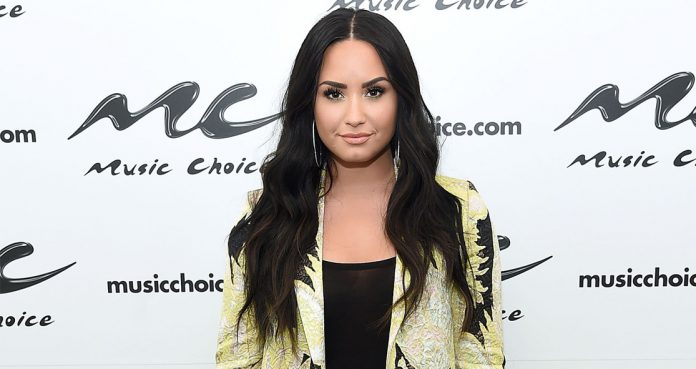 Demi Lovato to Body Shamer